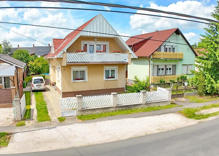 Apartment Balazs With Private Pool - Biro Tours Nr 183 Keszthely